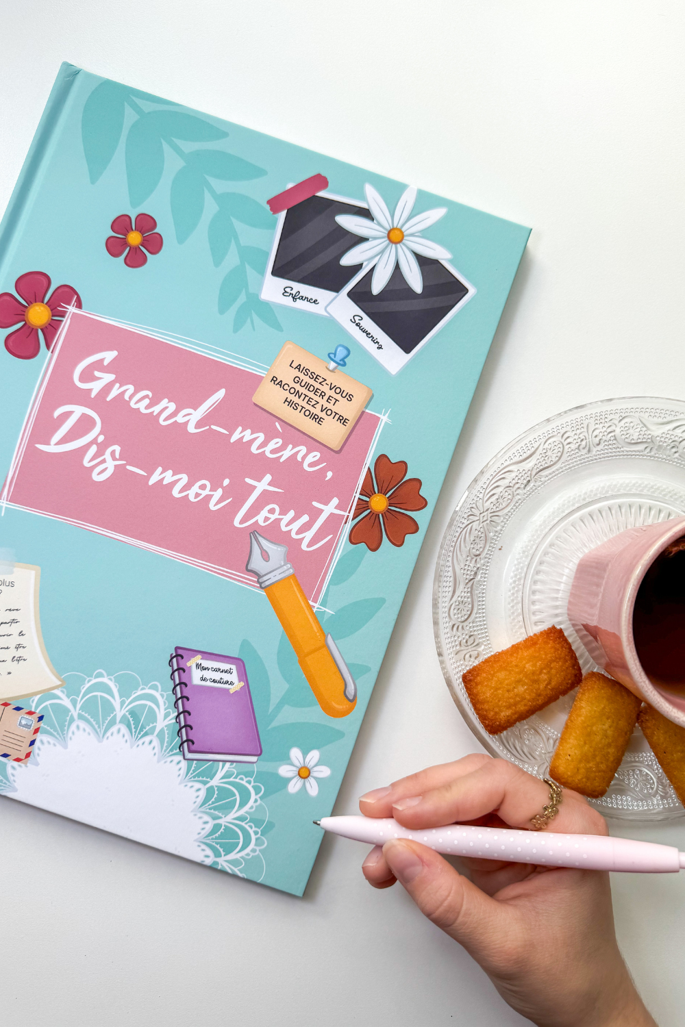 livre sur table grand-mère